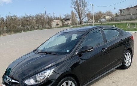 Hyundai Solaris II рестайлинг, 2011 год, 750 000 рублей, 5 фотография