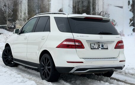 Mercedes-Benz M-Класс, 2012 год, 2 430 000 рублей, 4 фотография