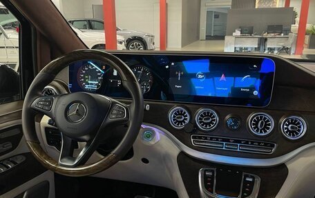 Mercedes-Benz Vito, 2022 год, 9 890 000 рублей, 11 фотография