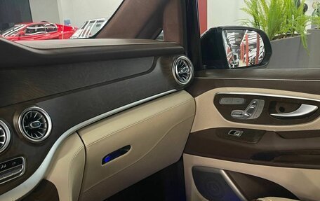 Mercedes-Benz Vito, 2022 год, 9 890 000 рублей, 22 фотография