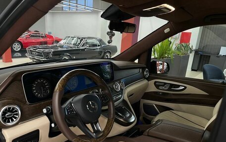 Mercedes-Benz Vito, 2022 год, 9 890 000 рублей, 19 фотография