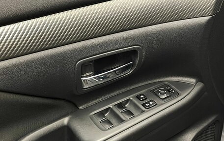 Mitsubishi Outlander III рестайлинг 3, 2012 год, 990 000 рублей, 9 фотография