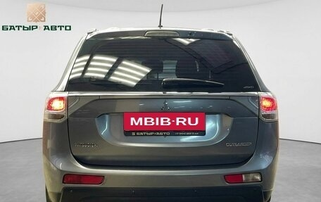 Mitsubishi Outlander III рестайлинг 3, 2012 год, 990 000 рублей, 3 фотография