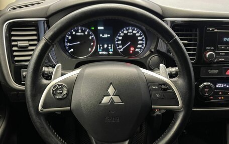 Mitsubishi Outlander III рестайлинг 3, 2012 год, 990 000 рублей, 12 фотография