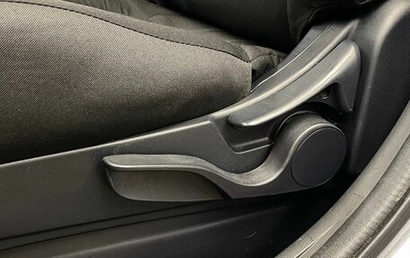 Mitsubishi Outlander III рестайлинг 3, 2012 год, 990 000 рублей, 16 фотография