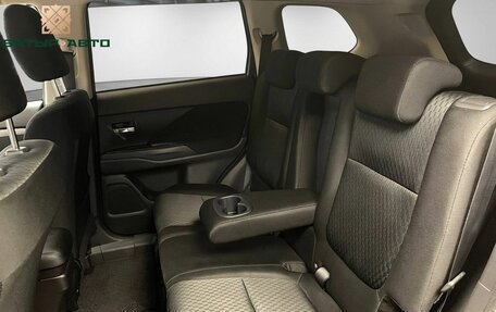Mitsubishi Outlander III рестайлинг 3, 2012 год, 990 000 рублей, 18 фотография