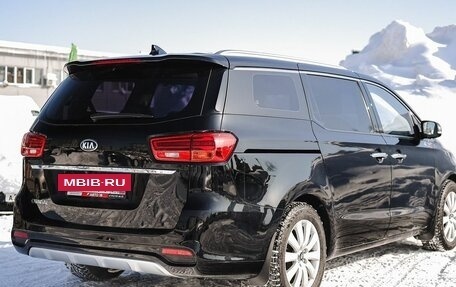 KIA Carnival III, 2018 год, 2 649 000 рублей, 7 фотография