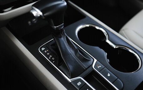 KIA Carnival III, 2018 год, 2 649 000 рублей, 32 фотография