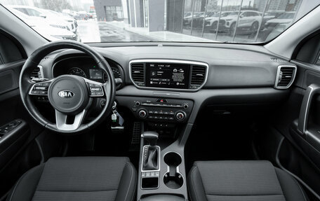 KIA Sportage IV рестайлинг, 2021 год, 2 580 000 рублей, 8 фотография