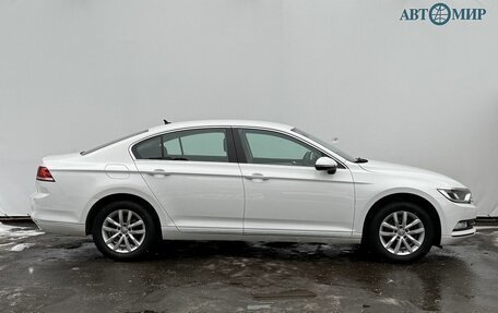 Volkswagen Passat B8 рестайлинг, 2017 год, 1 600 000 рублей, 4 фотография