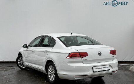 Volkswagen Passat B8 рестайлинг, 2017 год, 1 600 000 рублей, 7 фотография