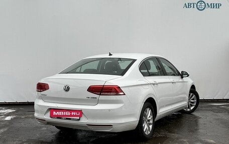 Volkswagen Passat B8 рестайлинг, 2017 год, 1 600 000 рублей, 5 фотография