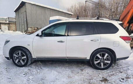 Nissan Pathfinder, 2015 год, 1 930 000 рублей, 5 фотография