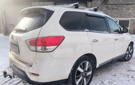 Nissan Pathfinder, 2015 год, 1 930 000 рублей, 4 фотография