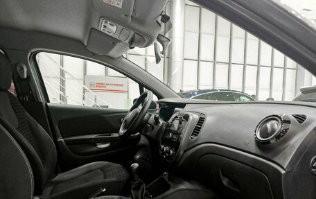 Renault Kaptur I рестайлинг, 2018 год, 1 350 000 рублей, 11 фотография