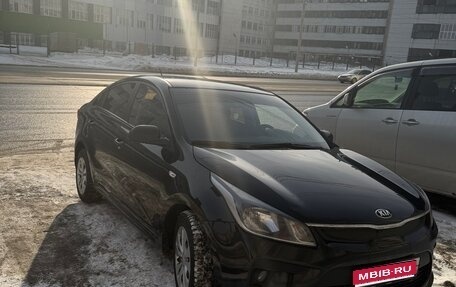 KIA Rio IV, 2017 год, 950 000 рублей, 1 фотография