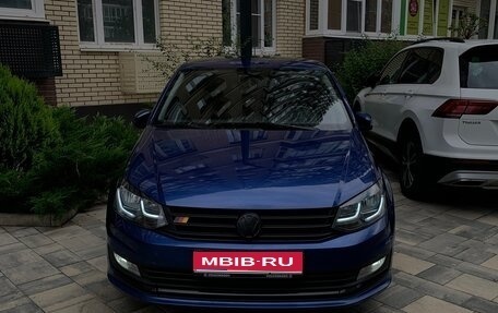 Volkswagen Polo VI (EU Market), 2019 год, 1 300 000 рублей, 1 фотография