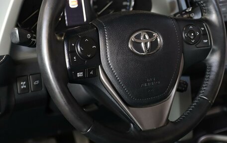 Toyota RAV4, 2017 год, 2 699 000 рублей, 13 фотография