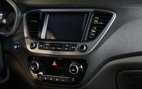 Hyundai Solaris II рестайлинг, 2018 год, 1 199 000 рублей, 8 фотография