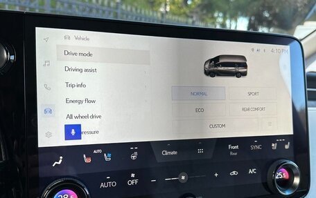 Lexus LM, 2026 год, 21 590 000 рублей, 10 фотография