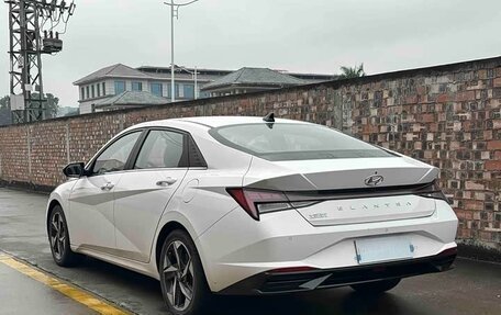 Hyundai Elantra, 2022 год, 1 410 333 рублей, 4 фотография