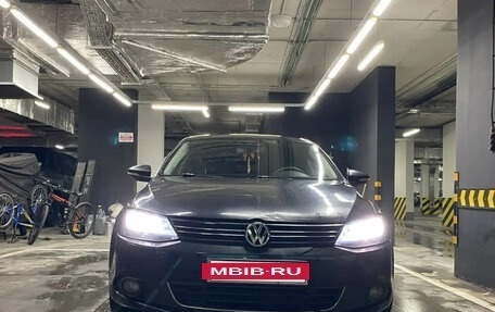 Volkswagen Jetta VI, 2012 год, 745 000 рублей, 3 фотография