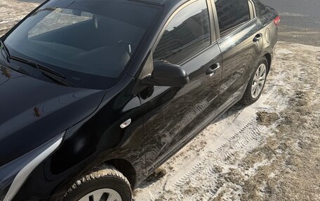 KIA Rio IV, 2017 год, 950 000 рублей, 12 фотография