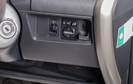 Toyota Ist II, 2003 год, 499 000 рублей, 11 фотография