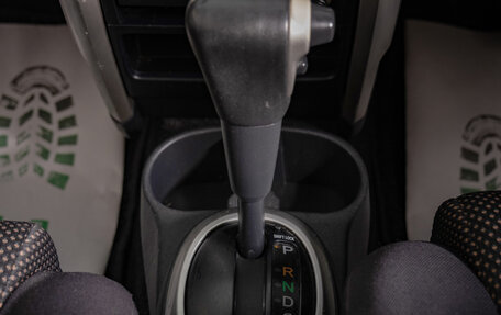 Toyota Ist II, 2003 год, 499 000 рублей, 15 фотография