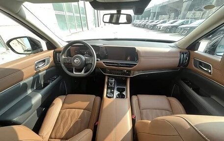 Nissan Pathfinder, 2025 год, 9 фотография