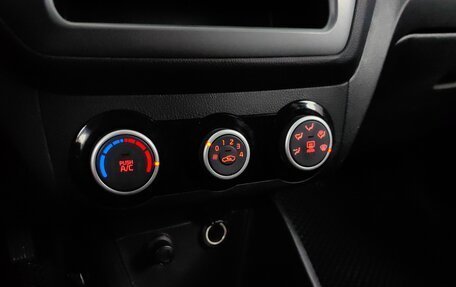 KIA Rio III рестайлинг, 2015 год, 757 000 рублей, 15 фотография