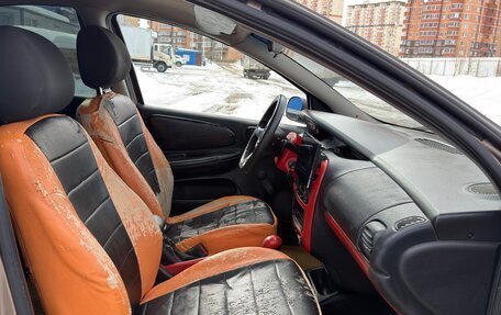 Dodge Neon II, 2002 год, 195 000 рублей, 28 фотография