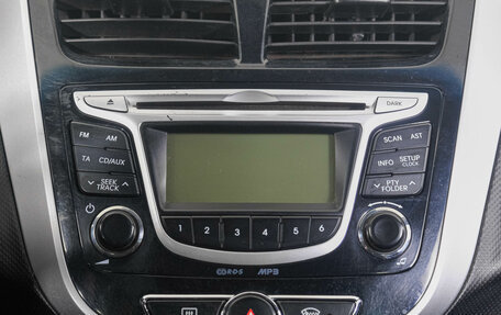 Hyundai Solaris II рестайлинг, 2013 год, 839 000 рублей, 19 фотография