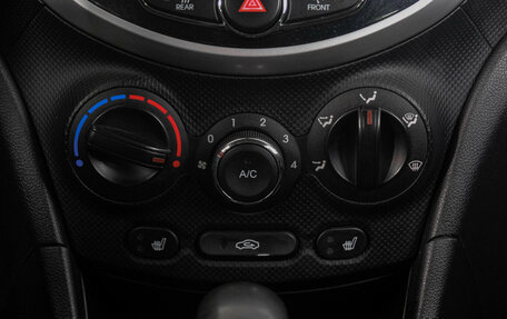 Hyundai Solaris II рестайлинг, 2013 год, 839 000 рублей, 20 фотография