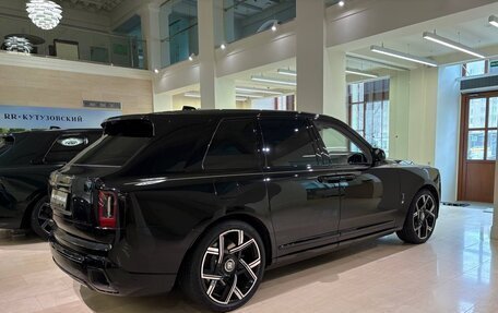 Rolls-Royce Cullinan, 2025 год, 71 900 000 рублей, 5 фотография