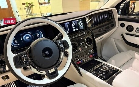 Rolls-Royce Cullinan, 2025 год, 71 900 000 рублей, 10 фотография