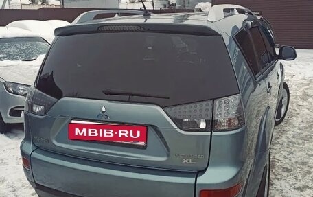 Mitsubishi Outlander III рестайлинг 3, 2008 год, 910 000 рублей, 2 фотография