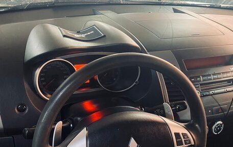 Mitsubishi Outlander III рестайлинг 3, 2008 год, 910 000 рублей, 10 фотография