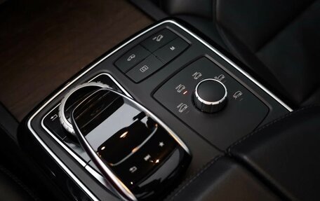 Mercedes-Benz GLS, 2017 год, 4 250 000 рублей, 17 фотография