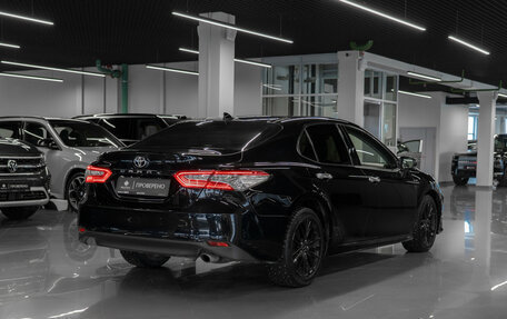 Toyota Camry, 2018 год, 2 650 000 рублей, 5 фотография