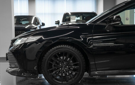 Toyota Camry, 2018 год, 2 650 000 рублей, 21 фотография