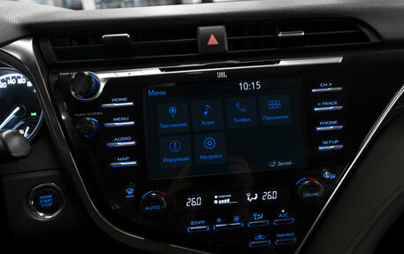 Toyota Camry, 2018 год, 2 650 000 рублей, 16 фотография