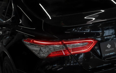 Toyota Camry, 2018 год, 2 650 000 рублей, 23 фотография