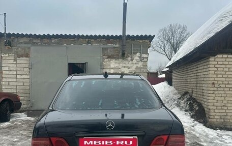 Mercedes-Benz E-Класс, 1999 год, 650 000 рублей, 4 фотография