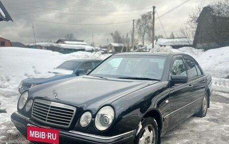 Mercedes-Benz E-Класс, 1999 год, 650 000 рублей, 2 фотография