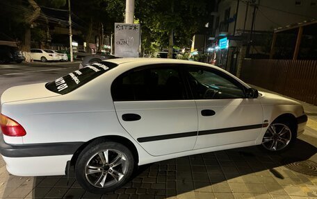 Toyota Avensis III рестайлинг, 2002 год, 580 000 рублей, 3 фотография