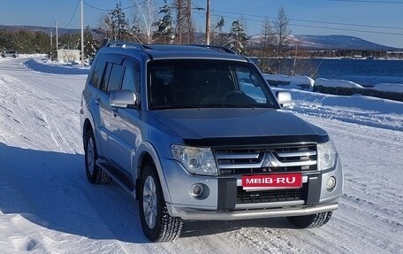Mitsubishi Pajero IV, 2010 год, 1 850 000 рублей, 2 фотография
