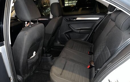 Skoda Rapid I, 2017 год, 920 000 рублей, 10 фотография