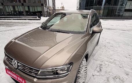 Volkswagen Tiguan II, 2018 год, 2 990 000 рублей, 4 фотография