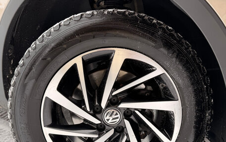 Volkswagen Tiguan II, 2018 год, 2 990 000 рублей, 17 фотография